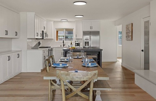Del Monte Forest Casa | Pebble Beach's Tee Time: 4BR 3BA walk to the beach