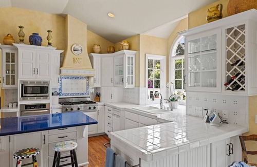 Del Monte Forest Casa | Pebble Beach Sweet Pea Generator/2 min walk to beach