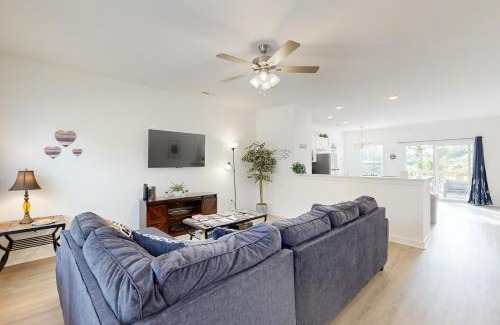 Southmont Casa | Pebble Point Cove