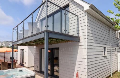 Westleigh Casa | Pebble Ridge View