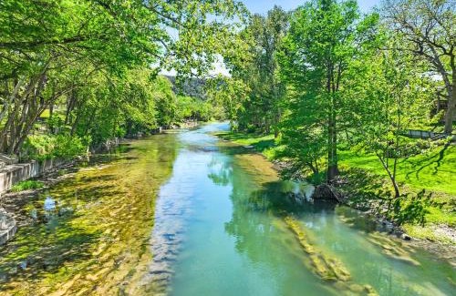 New Braunfels Casa | Pecan Creek Cottage