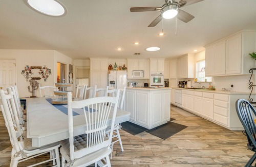 Horseshoe Bay Casa | 'Pecan Creek Haus' Lake LBJ Retreat w/ Boat Dock!