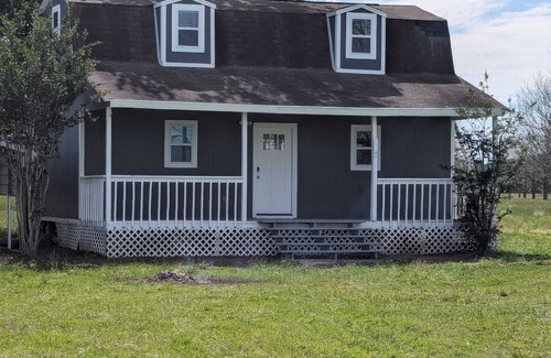 Waller Cabina | Pecan Farm Cabin