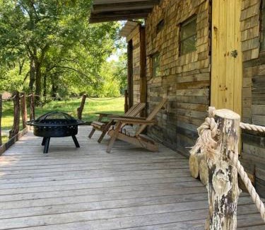 Huntsville Casa | Pecan Grove Cabin