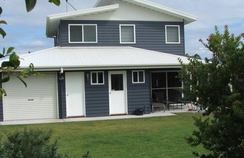 Tomakin Casa | Peckers Pet Friendly