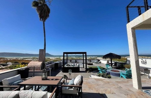 Ensenada Casa | "Pedazo de Cielo" is a Beach Front house with Private Pool in Ensenada BC.