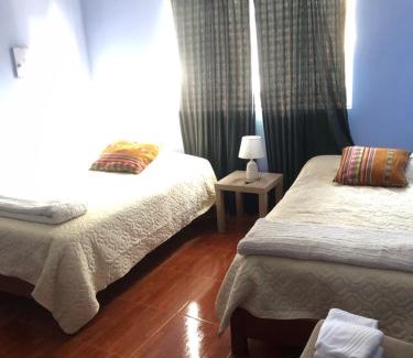 San Martin de Porres Cama Y Desayuno | Pedraza house Airport