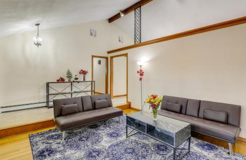 Salem Casa | Peek-a-Boo Lake Views and Yard Windham Home