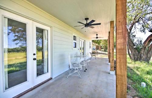 Grove Casa | Peekaboo Water Views Lake O the Cherokees Cabin