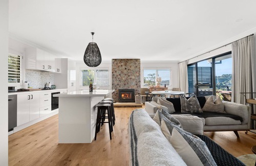 Robertson Casa | 'Peelwood Cottage' - Moments from Robertson Village with 360 ° Escarpment Stunning Views.