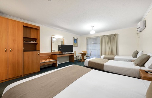 Hamilton Hotel | Pegasus Motor Inn and Serviced Apartments