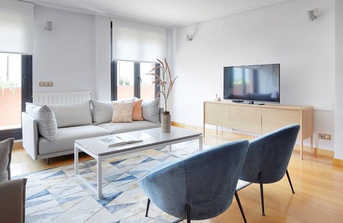 Antiguo Apartamento | Peine del Viento by FeelFree Rentals
