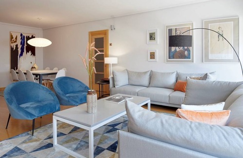 Antiguo Apartamento | Peine del Viento by FeelFree Rentals