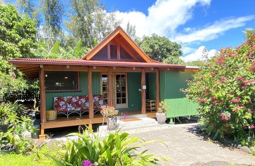 Kehena Casa | PELE'S SHALA - Sweet Seaview Sanctuary near Ocean, Beach, and Kalani!