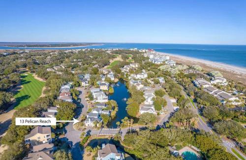 Pelican Bay Casa | Pelican Bay 13 - Cozy Beachside Retreat! - Beach Access!