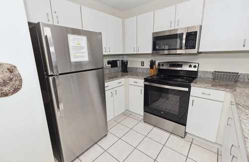 Destin Condominio | Pelican Beach 1811 1 Bedroom Condo by RedAwning