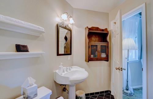 Carlsbad Hotel | Pelican Cove Inn