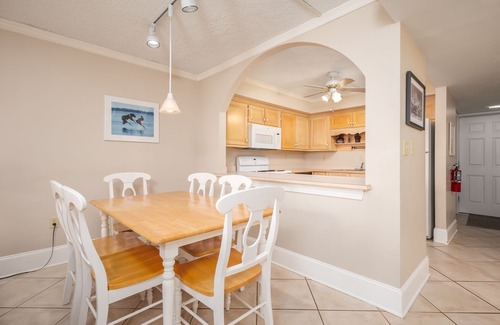 Crescent Beach Condominio | Pelican Inlet C 216