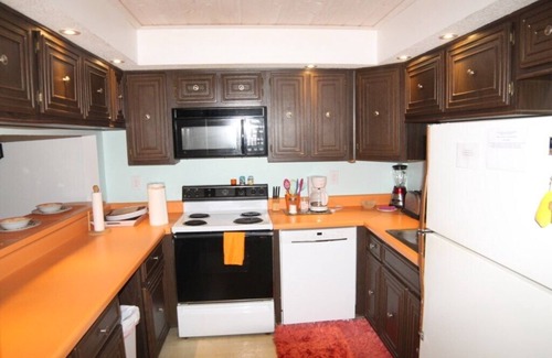 Crescent Beach Condominio | Pelican Inlet C218 2 Bedroom Condo by RedAwning