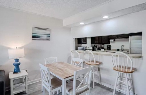 Crescent Beach Condominio | Pelican Inlet C222