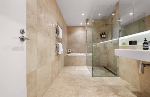 Central Coast Apartamento | Pelican Penthouse - Spacious private beachfront