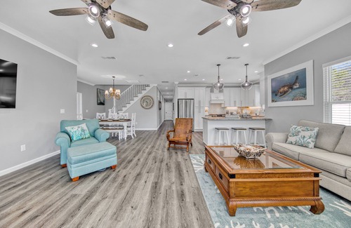 Gulf Pines Casa | Pelican Perch - Private Pool, Direct Private Beach Access & Golf Cart Avail!!