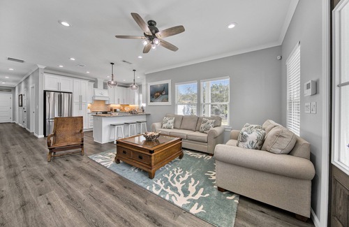 Gulf Pines Casa | Pelican Perch - Private Pool, Direct Private Beach Access & Golf Cart Avail!!