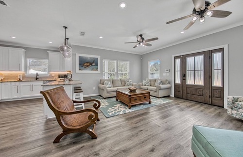 Gulf Pines Casa | Pelican Perch - Private Pool, Direct Private Beach Access & Golf Cart Avail!!