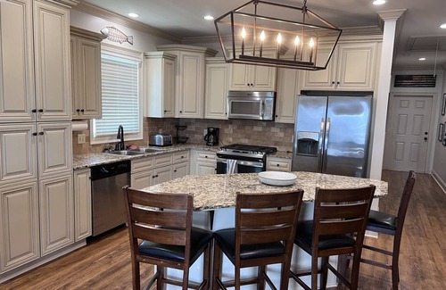 Golden Meadow Casa | Pelican Reef - Bay View - Island Realty