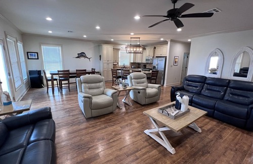 Golden Meadow Casa | Pelican Reef - Bay View - Island Realty