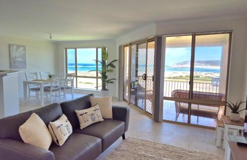 Kalbarri Villa | Pelican Shore Villa 2 - Kalbarri WA