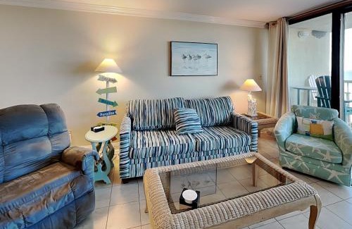 Wilmington Beach Apartamento | Pelican Watch #303 - Endless Views Retreat