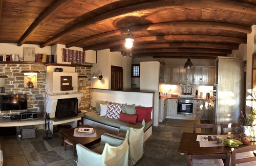 South Pelion Villa | PELION HOMES | Villa DIONI relajarse en una villa tranquila con una pequeña piscina de enfriamiento
