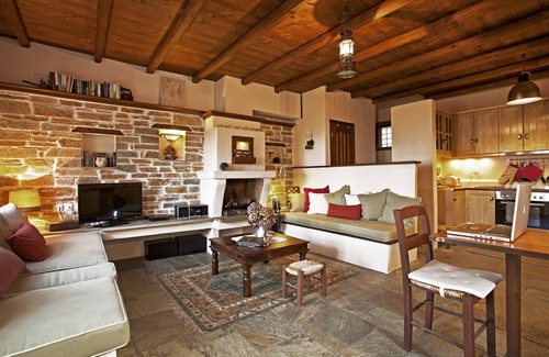 South Pelion Villa | PELION HOMES | Villa DIONI relajarse en una villa tranquila con una pequeña piscina de enfriamiento