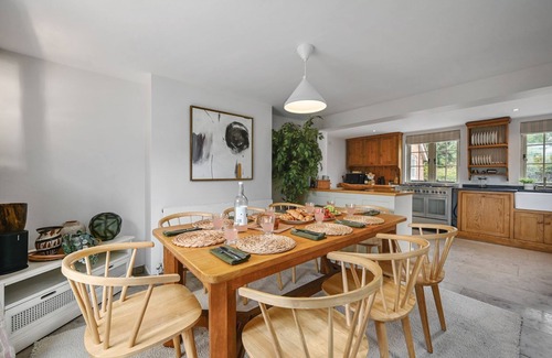 Rye Cabaña | Pelsham Farm Cottage - a holiday let that sleeps 8 guests in 4 bedrooms