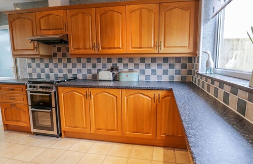 Brynteg Casa | PEN BRYN, con fuego abierto en Benllech, Ref 987287