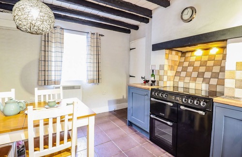 Mawddwy Cabaña | PEN Y BONT, pet friendly, character holiday cottage in Mallwyd