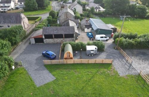Brynrefail Otro | Pen y Buarth Pod - Caravan Site