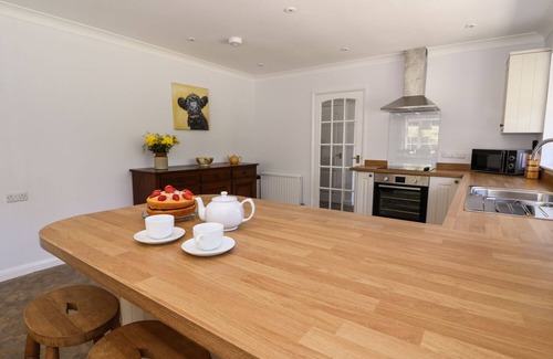 Aberedw Casa | PEN Y MAES, admite mascotas, con bañera de hidromasaje en Builth Wells, Ref 961942