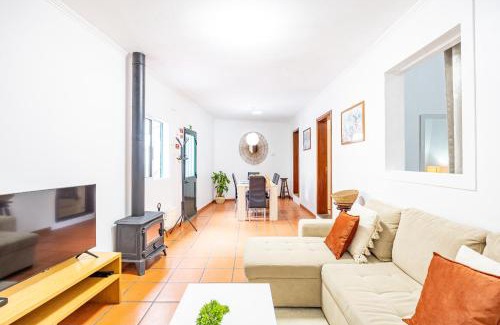 Santa Luzia Casa | Pena Vista Mar Funchal BY YOUR KEY MADEIRA