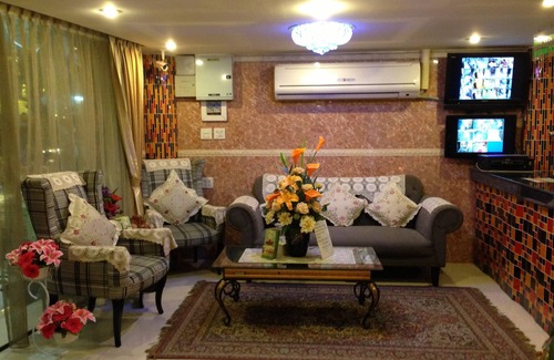 Khlong Toei Hotel | Penang Palace