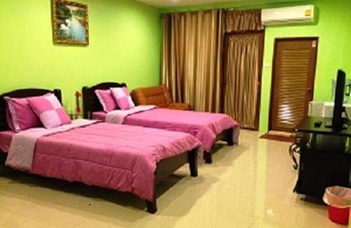 Khlong Toei Hotel | Penang Palace