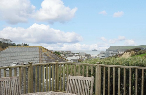 Polzeath Cabaña | PENDAVELI, family friendly, country holiday cottage in Polzeath