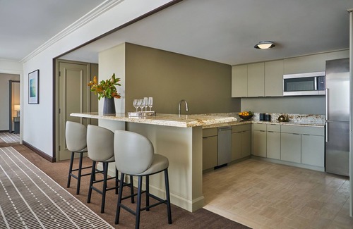 Newport Center Hotel | Pendry Newport Beach