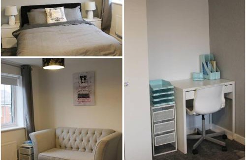 Peterborough Casa | Penelope Maison - London in 50 Mins, Free Parking, 1 BDRM Home