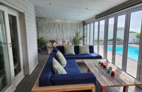Grotto Bay Casa | Penguin's at Sea