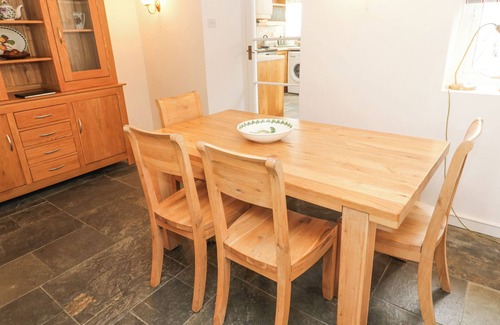 Coverack Cabaña | PENHAVEN, pet friendly, character holiday cottage in Coverack
