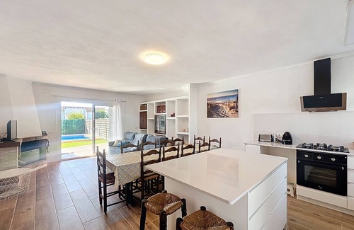Empuriabrava Chalet De Esquí | PENI 168A - Belle maison avec piscine