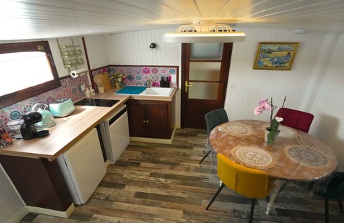 Avignon Alquiler De Eote | Péniche Spa Le Makara Chambre 1