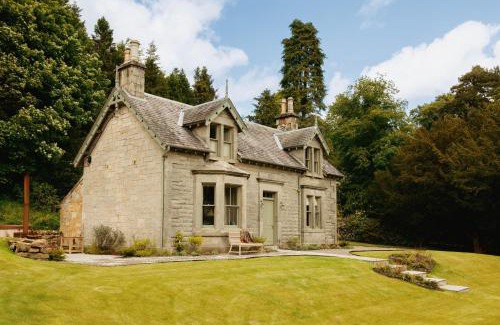 Penicuik Casa | Penicuik Estate